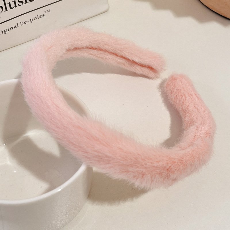 Fluffy Hair Clip - Pink
