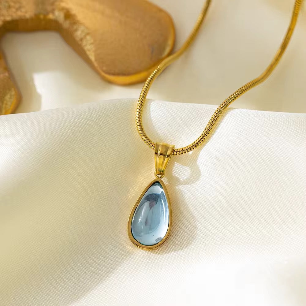 Minimal Blue Crystal Tear Drop Gold Plated Necklace