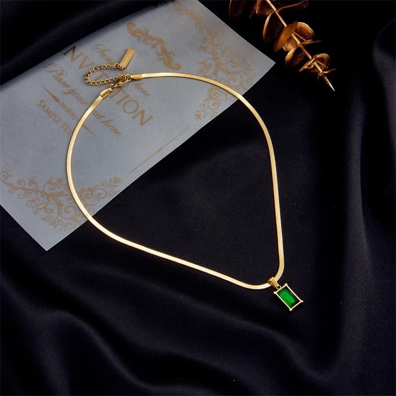 Heavy Chained Green Crystal Necklace