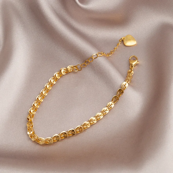 Beautiful Chained Gold Plated Adjustable Bracelet