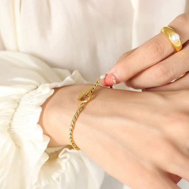 Unique Lock Pearl Studded Bracelet