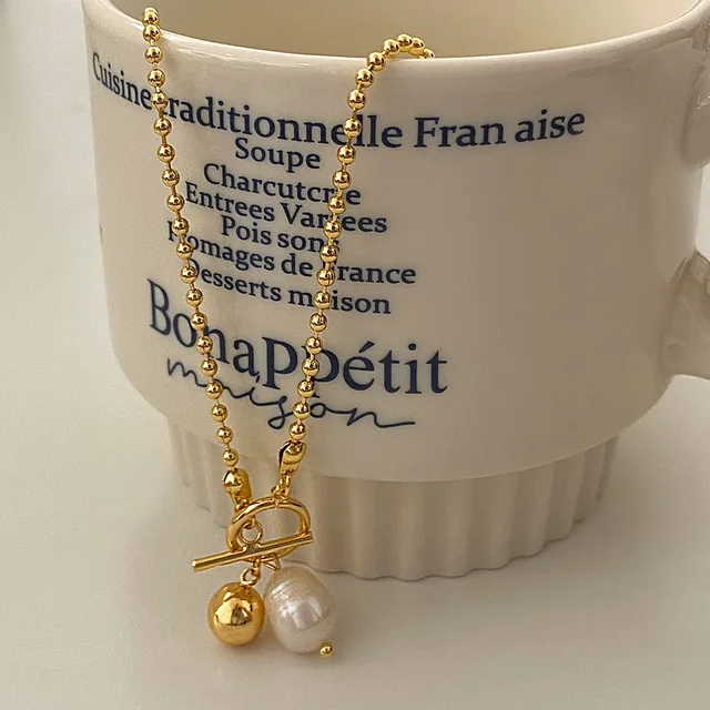 Unique Lock Pearl Studded Necklace