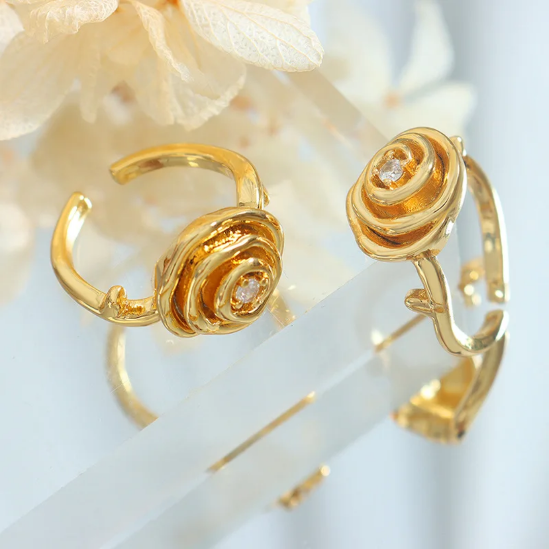 Exquisite 18K Gold-Plated Rose Ring with Dazzling Cubic Zircon