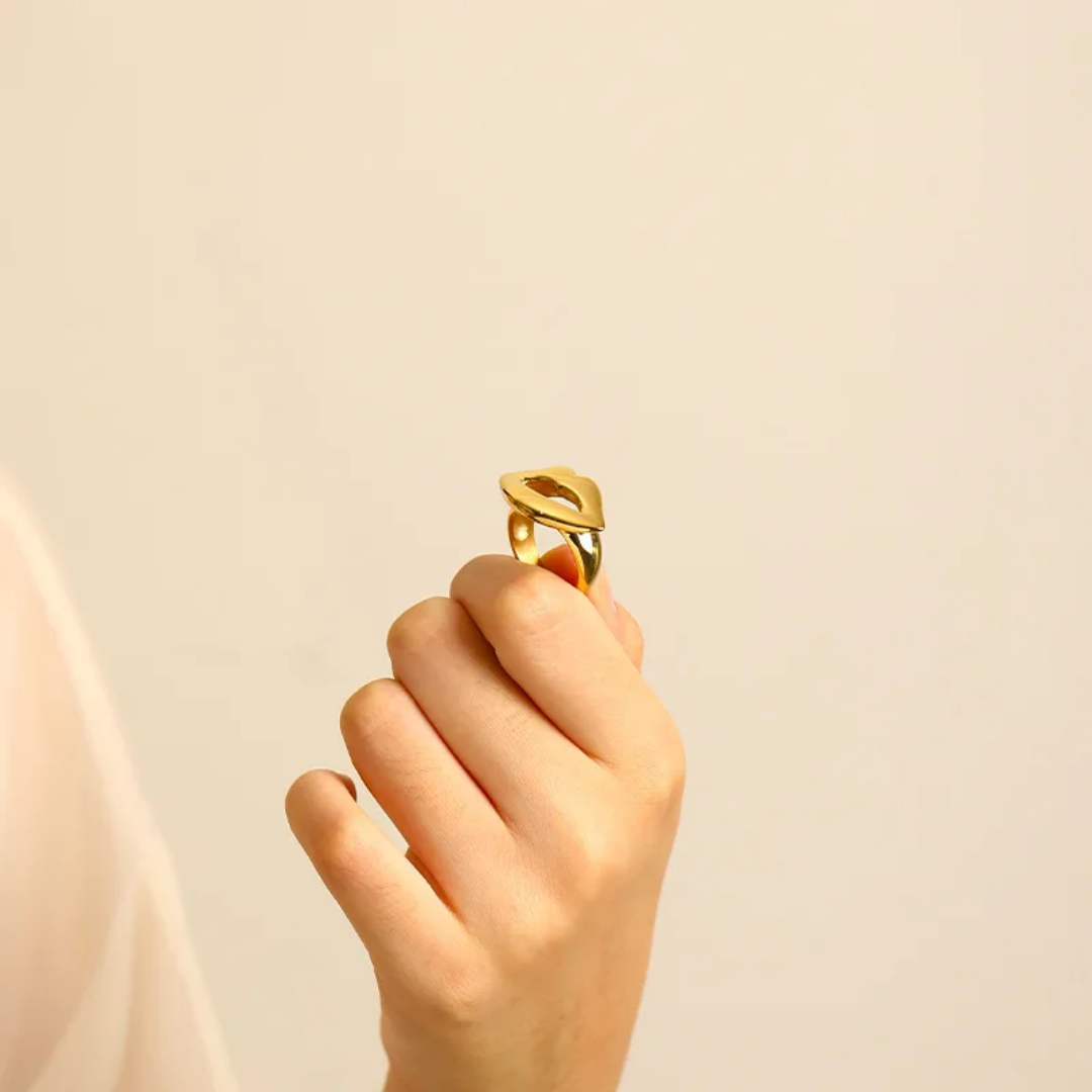 Gold Plated Lips Statement Ring - Size 7