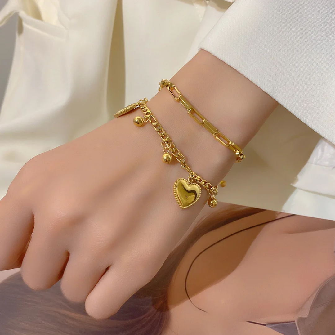 Luxury Gold Plated Heart Charm Bracelet with Adjustable Chain