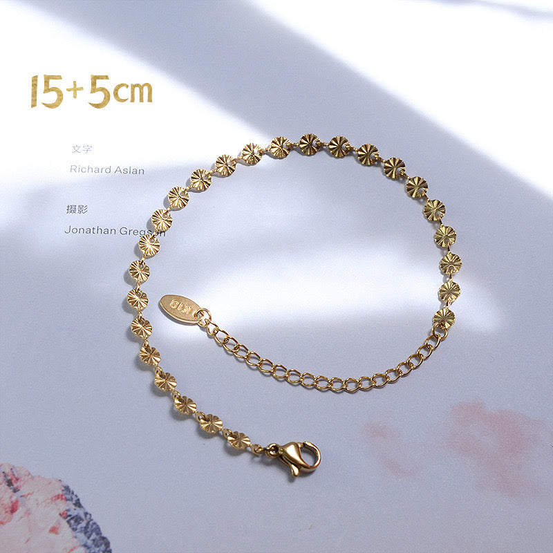 Minimal Gold Plated Classic Design Formal Bracelet