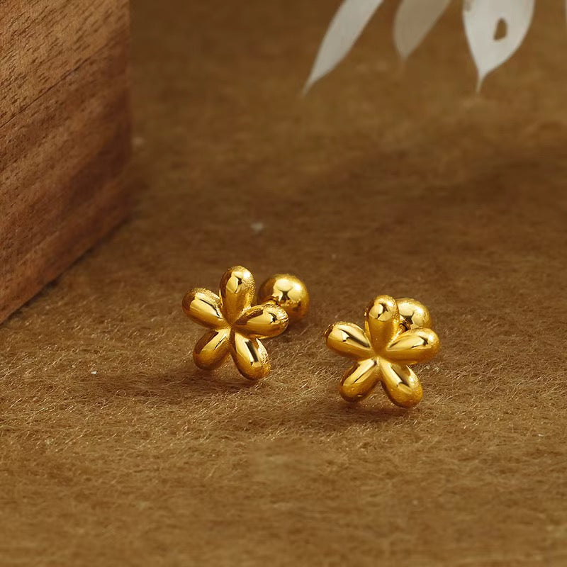 Gleaming Five-Petal Flower Gold Stud Earrings