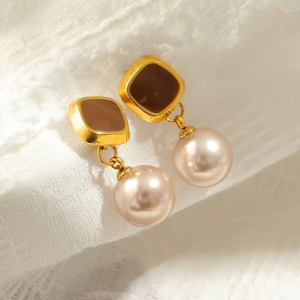 Luxe Pearl Drop Brown Earrings