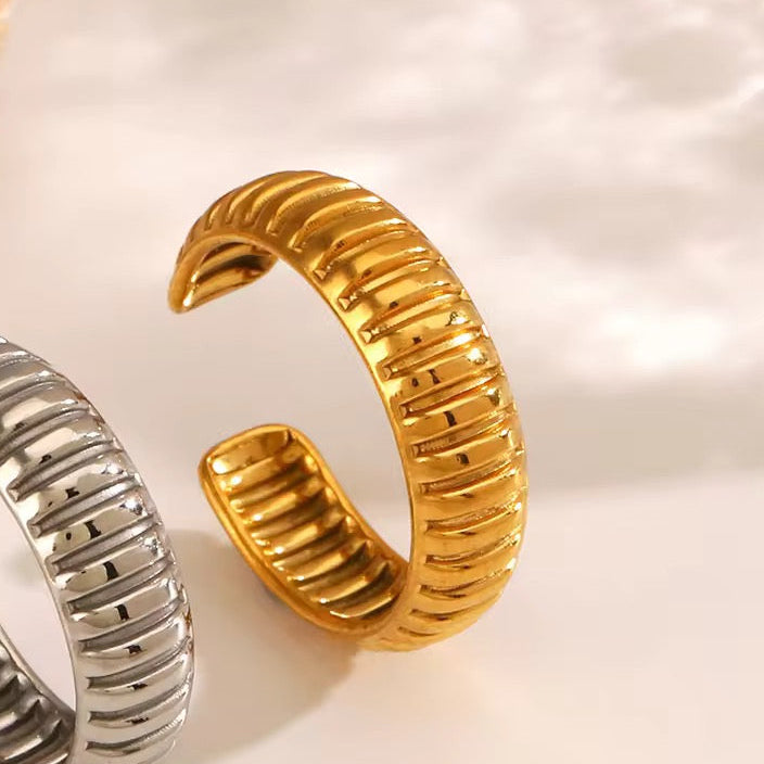 Gold Plated Ribbed Adjustable Ring
