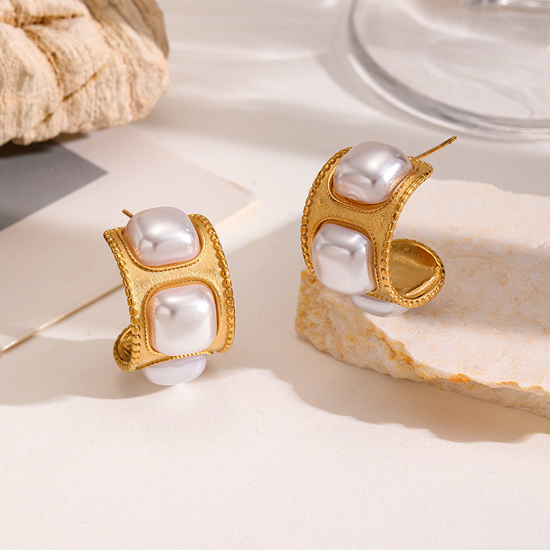 Elegant 18k Gold Plated Pearl Earrings