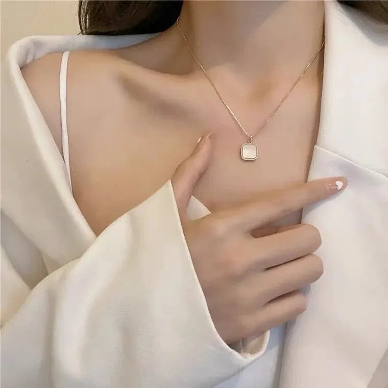 Vintage White Square-Shaped High-Quality Necklace