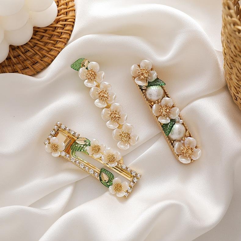 Green Leaf Pear Flower Hair Clip Catcher