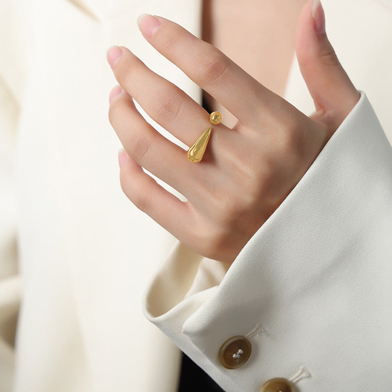 Unique Gold Plated Exclamation Mark Statement RIng - Size 7