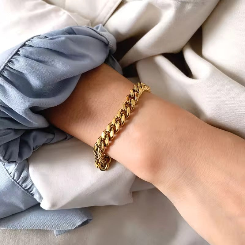 18K Gold Plated Classic Cuban Link Bracelet