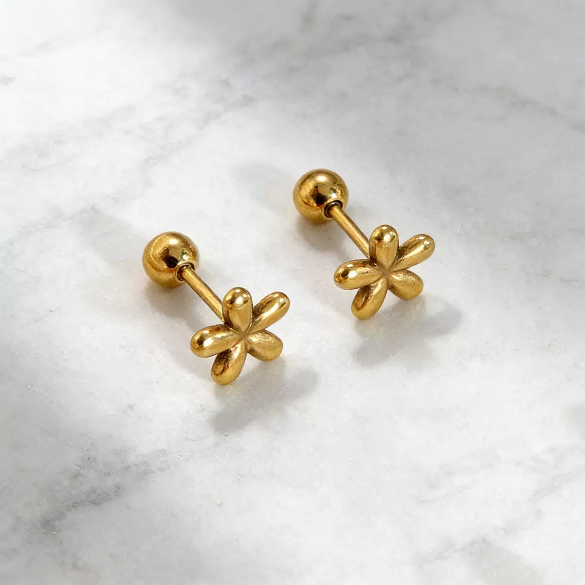 Gleaming Five-Petal Flower Gold Stud Earrings