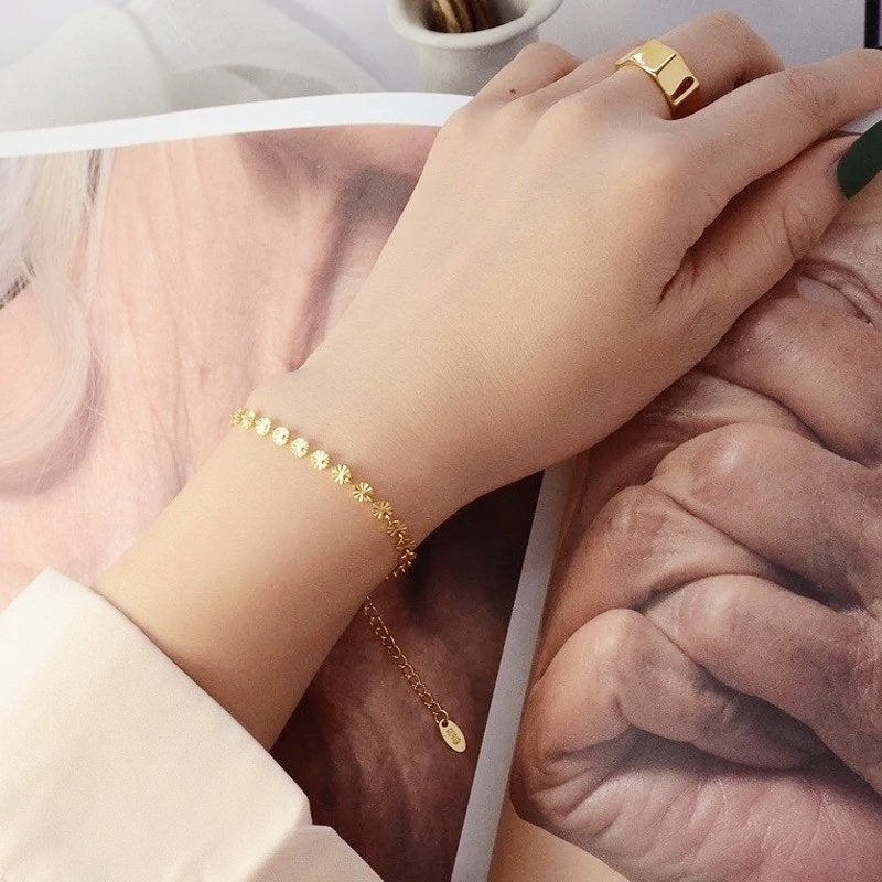 Minimal Gold Plated Classic Design Formal Bracelet