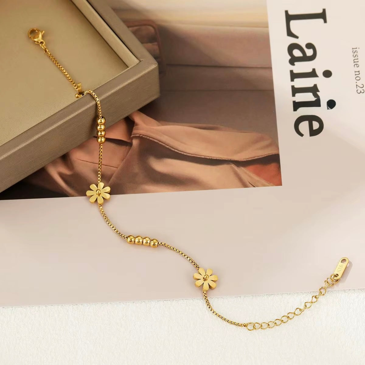 Golden Daisy Flower Dainty Chain Anklet