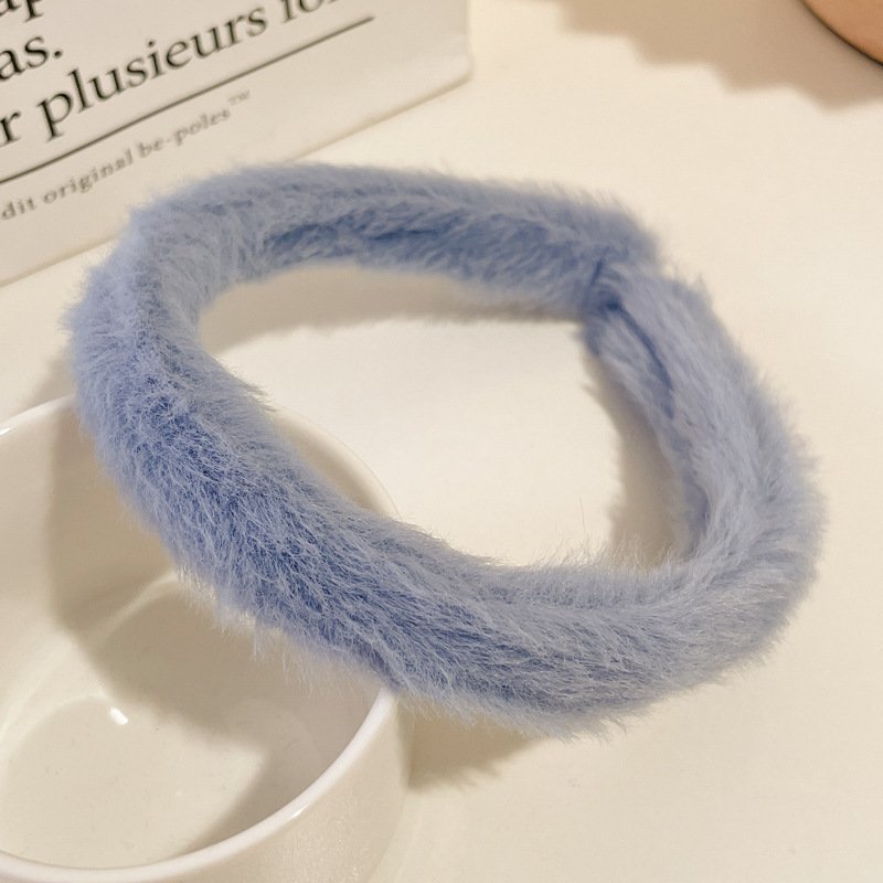 Fluffy Hair Clip - Light Blue
