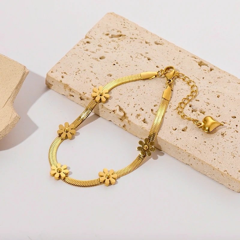 Gold Plated Minimal Flowers Bracelets