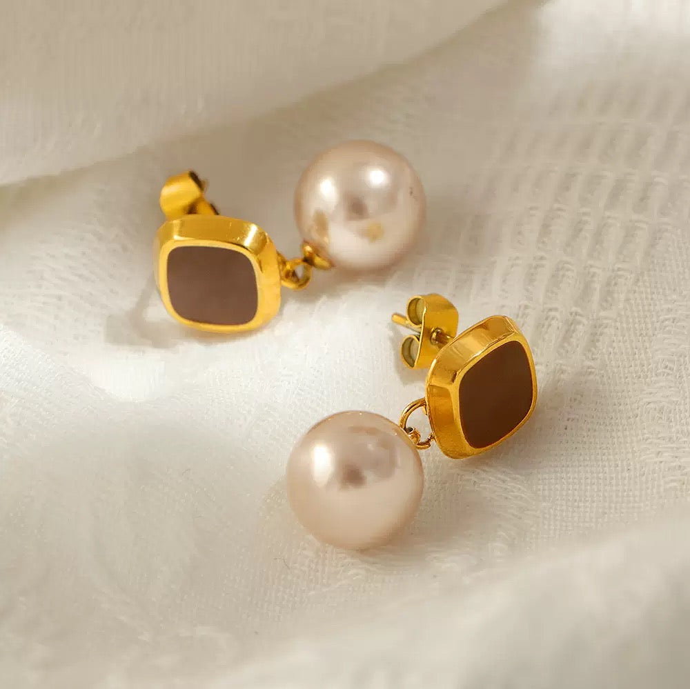 Luxe Pearl Drop Brown Earrings