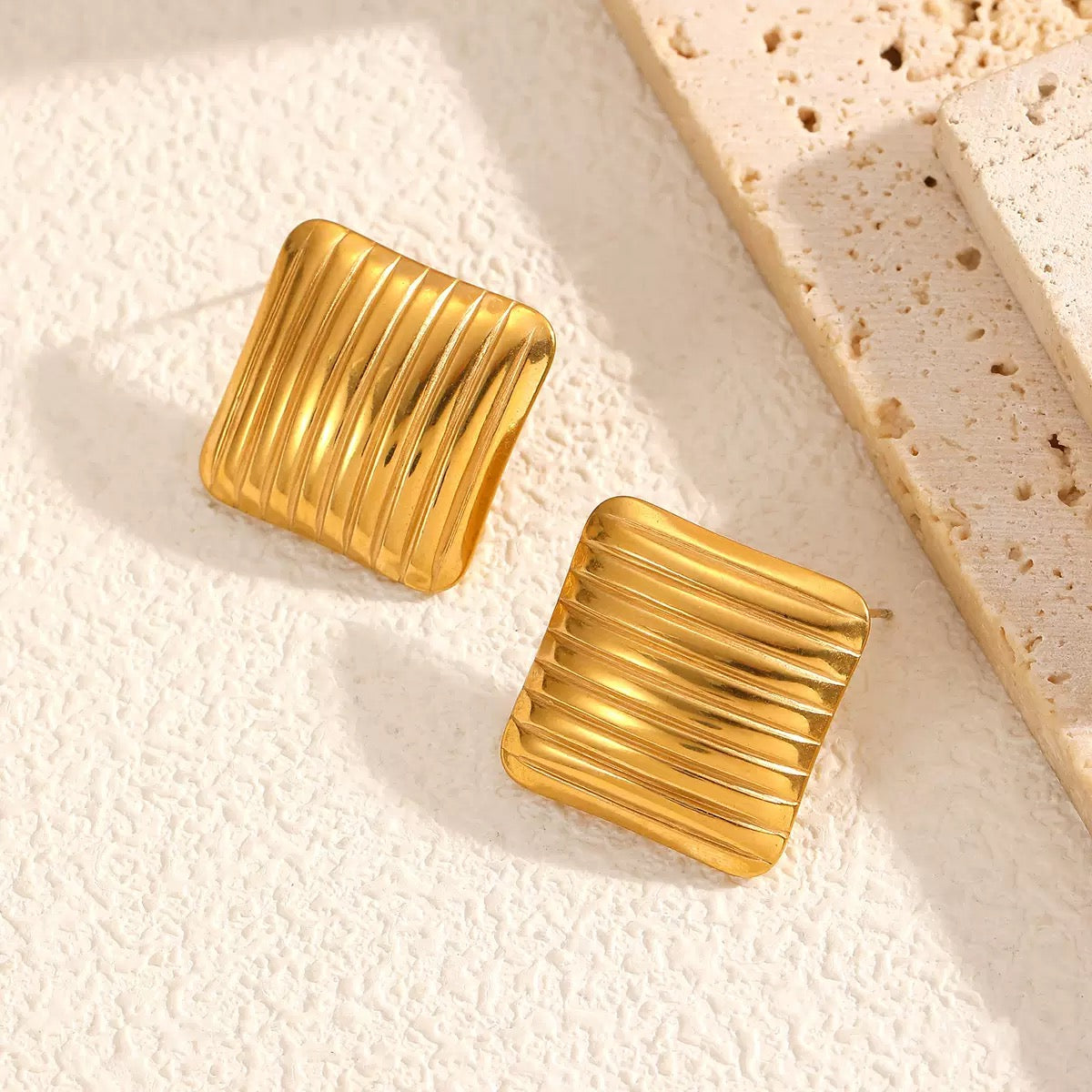 Golden Ribbed Square Stud Earrings