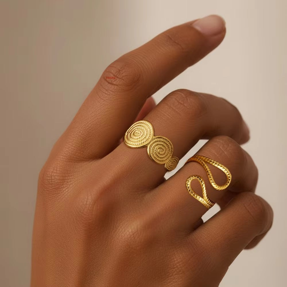 Ancient Greece Textured Adjustable Ring Set