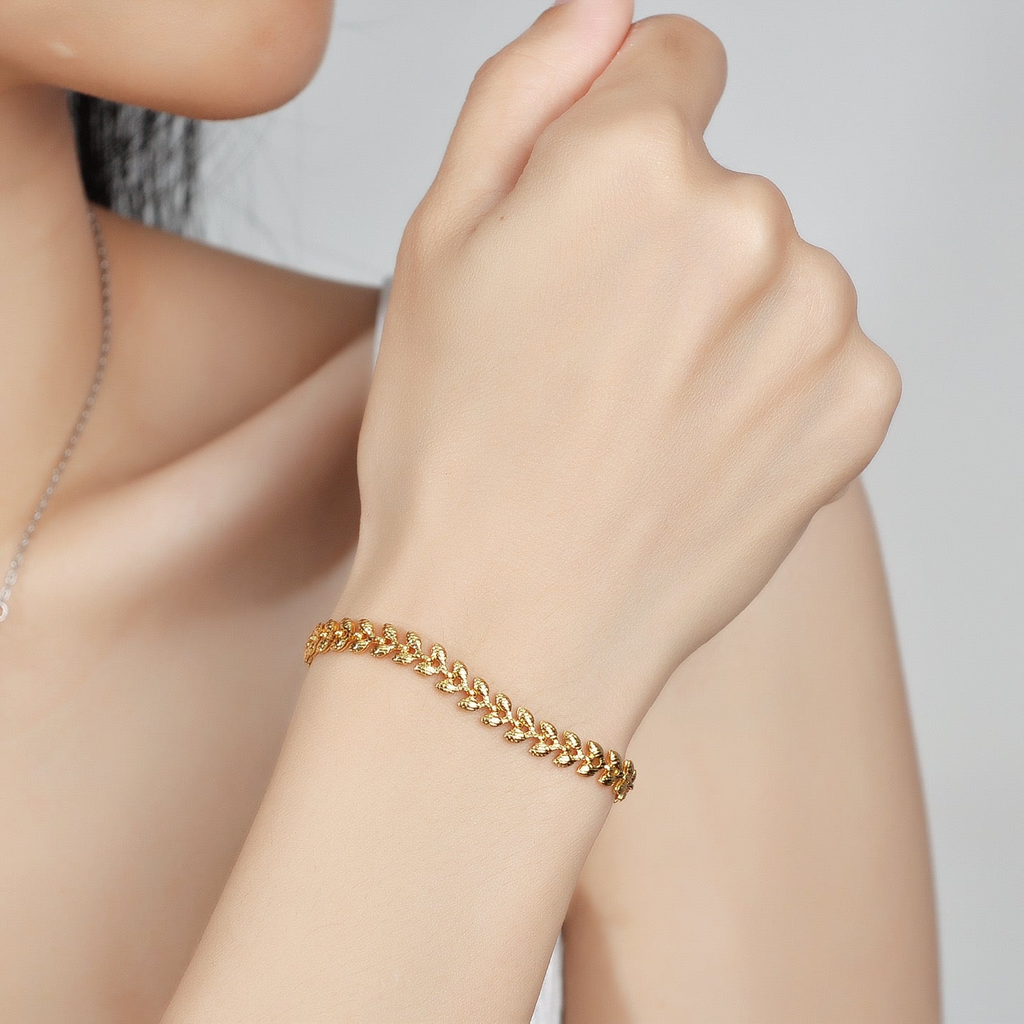 Gold Plated Adjustable Leaf Chain Bracelet