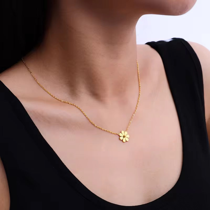 Vintage Flower Waterproof Necklace