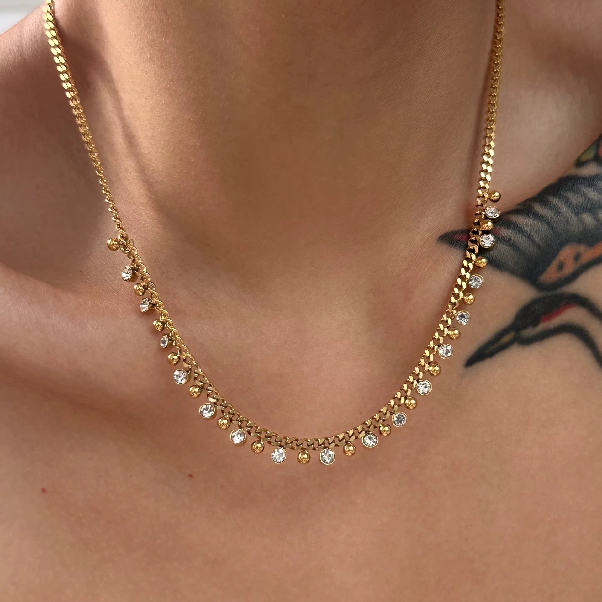 Dainty Solitaire Drop Curb Chain Necklace