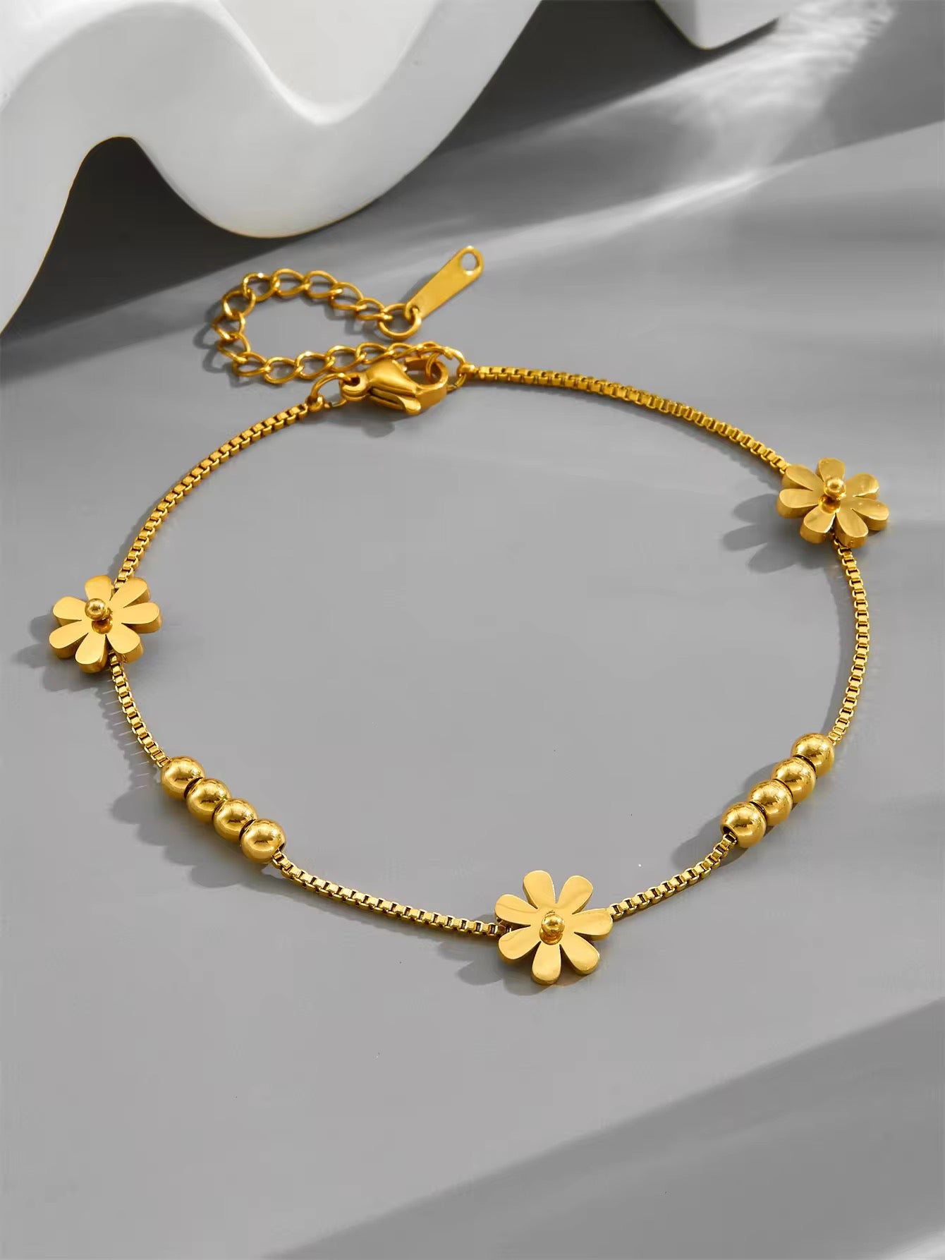 Minimal Gold Plated Flower Charm Bracelet