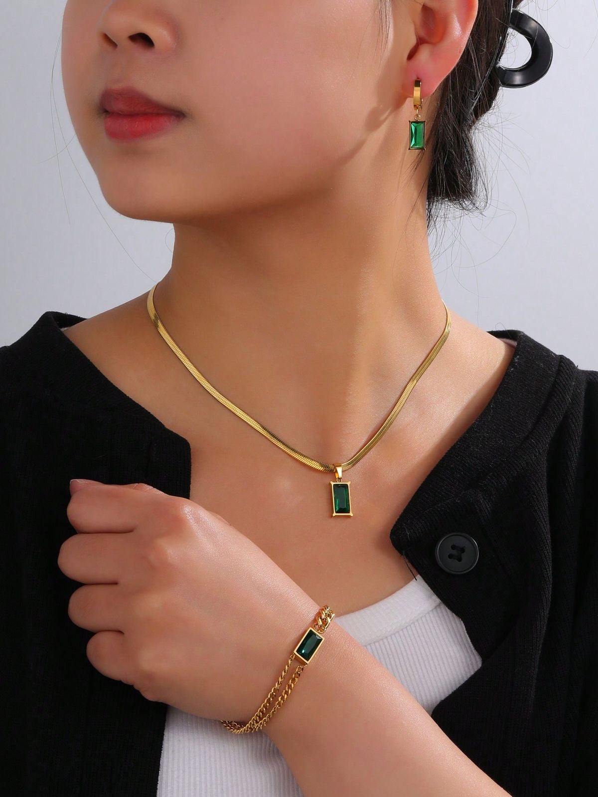 Heavy Chained Green Crystal Necklace