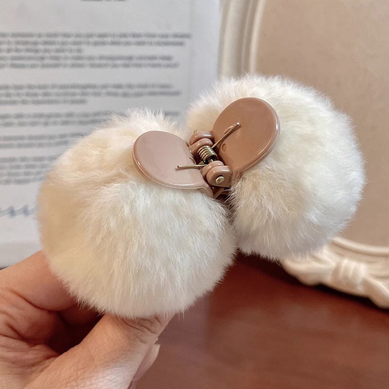 Cute Off-White Double Coated Furr Hair Clip