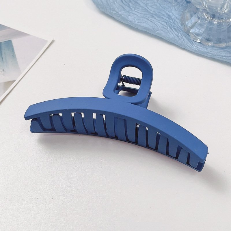 Durable Matte Curved Hair Clip