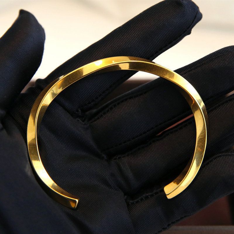 Minimalist Gold-Tone Open Bangle