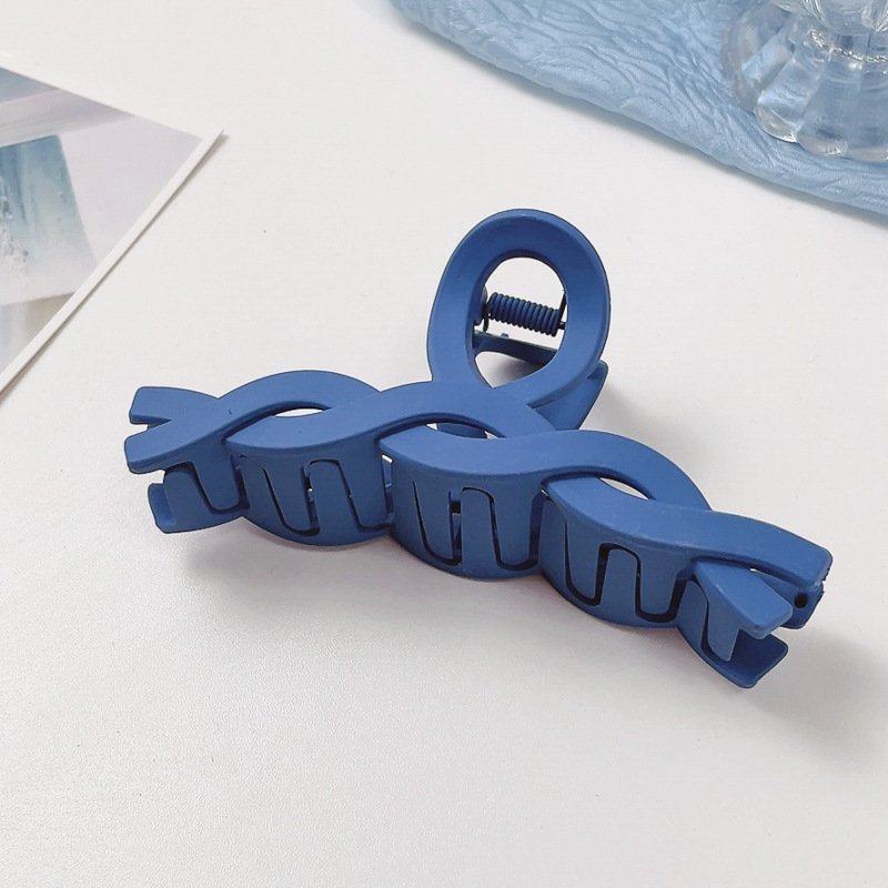 Durable Twisted Matte Hair Clip