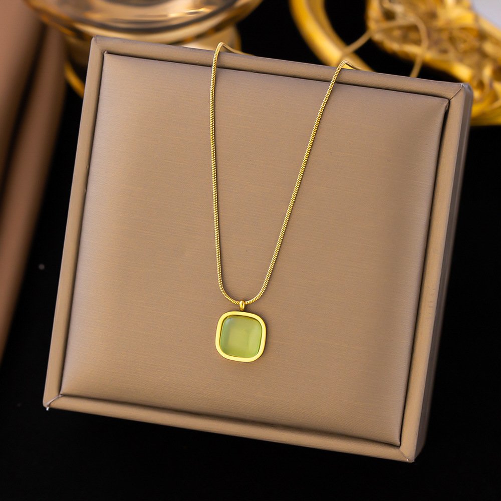 Vintage Light Green Square-Shaped High-Quality Necklace