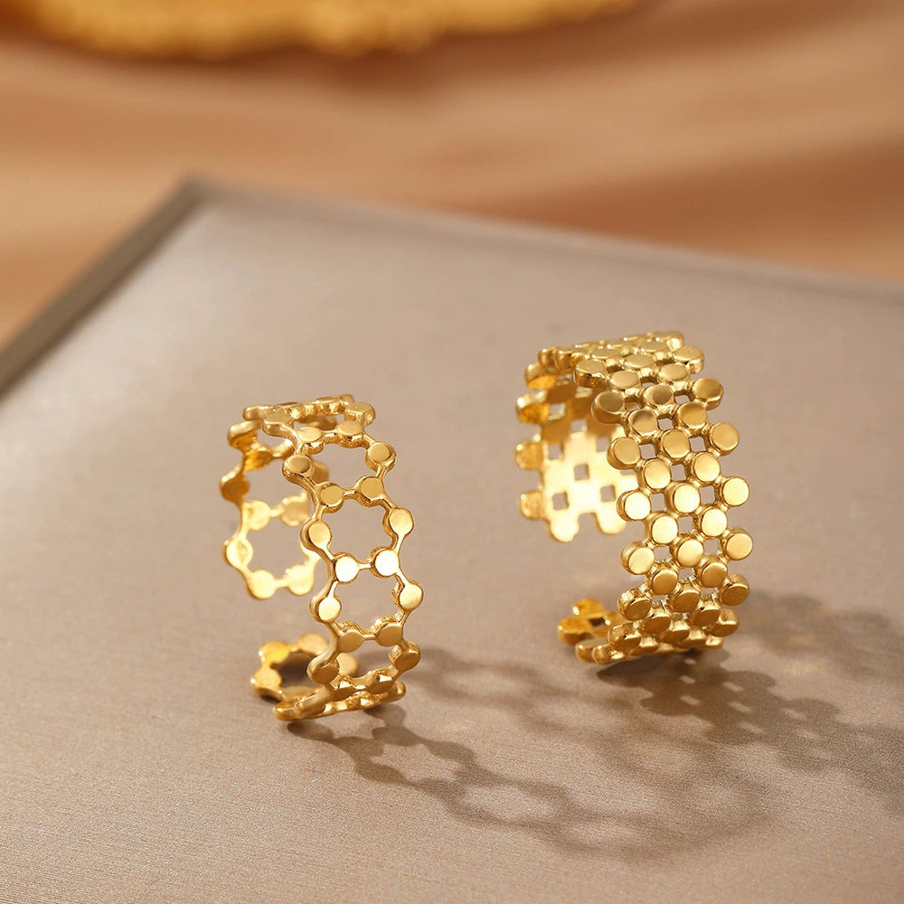 Honeycomb Adjustable Statement Ring