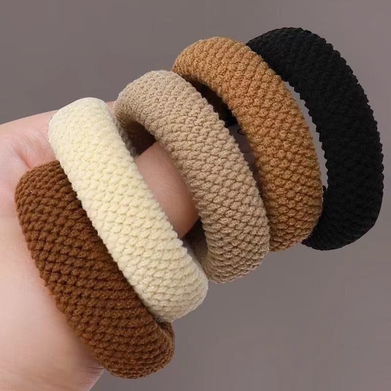 Thick seamless hair ties in mixed colors