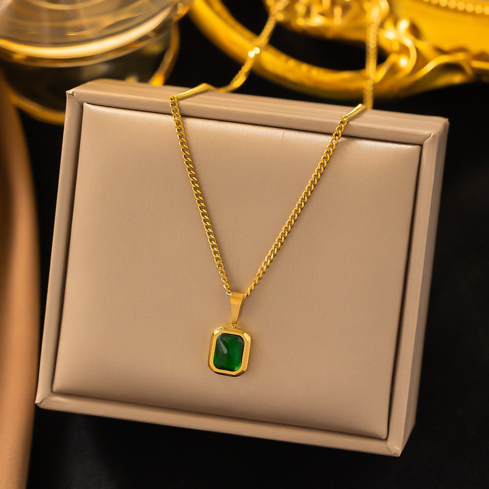 Minimal Necklace with Green Crystal