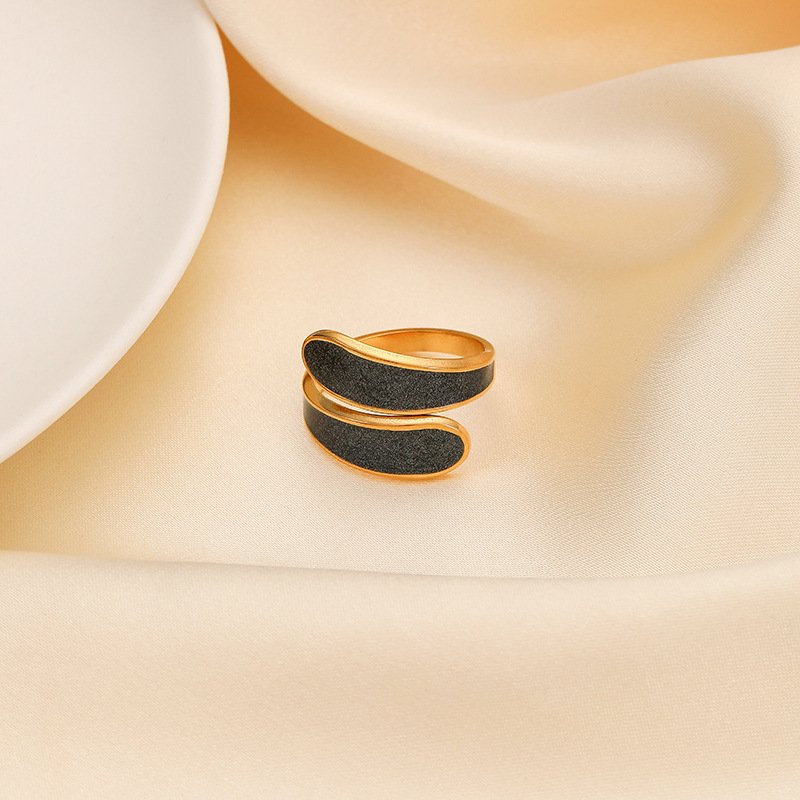 Black Twisted Gold Plated Adjustable Ring