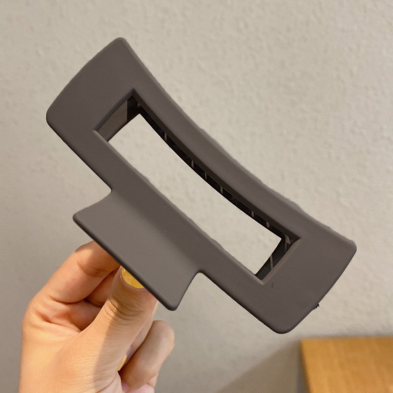 Medium Matte Hair Claw Clip