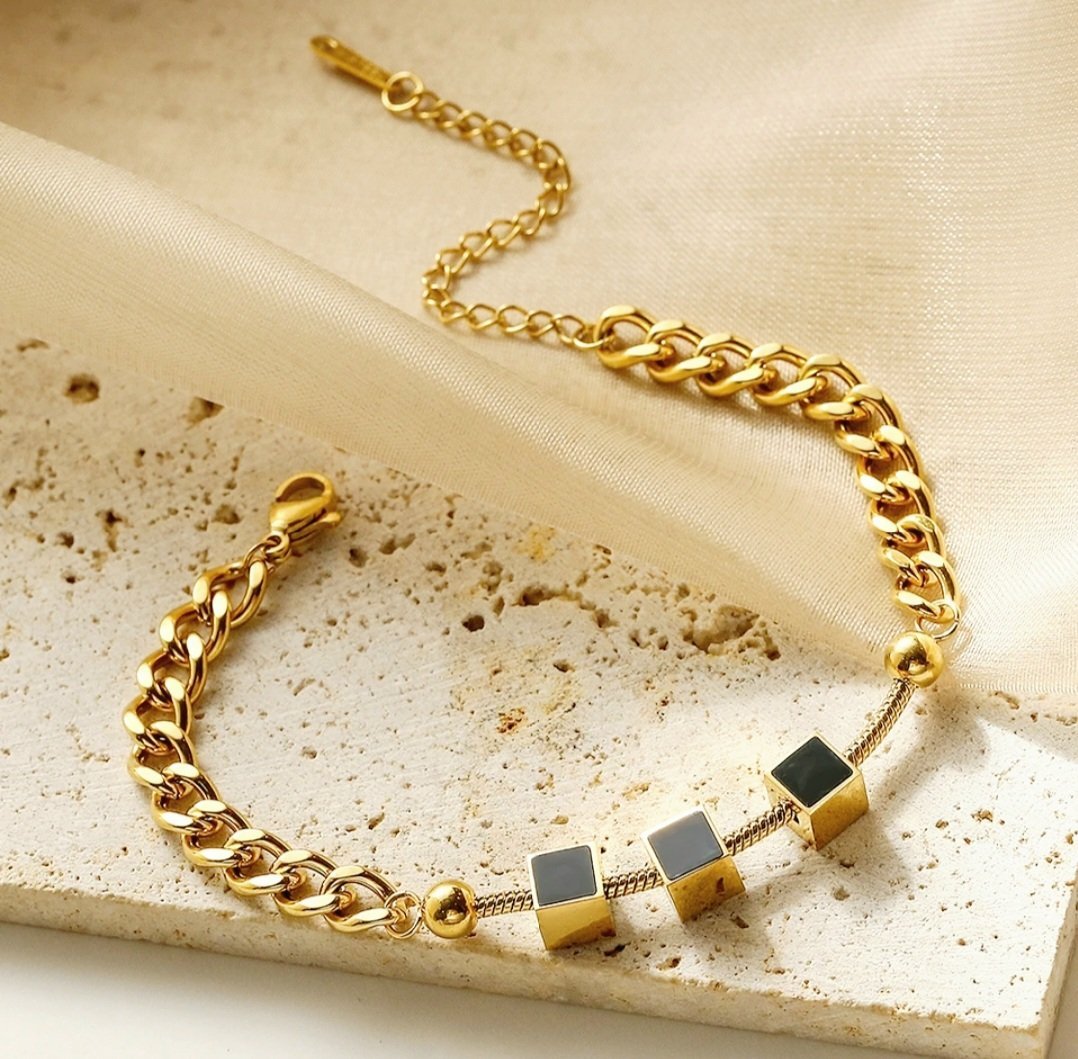 Cubes Studded Heavy Chain Waterproof Bracelet