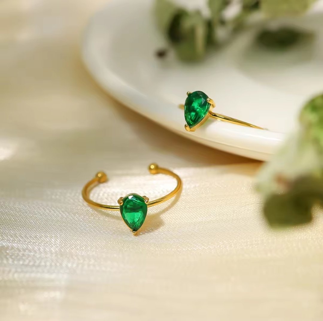 Elegant Gold Plated Green Crystal Adjustable RIng
