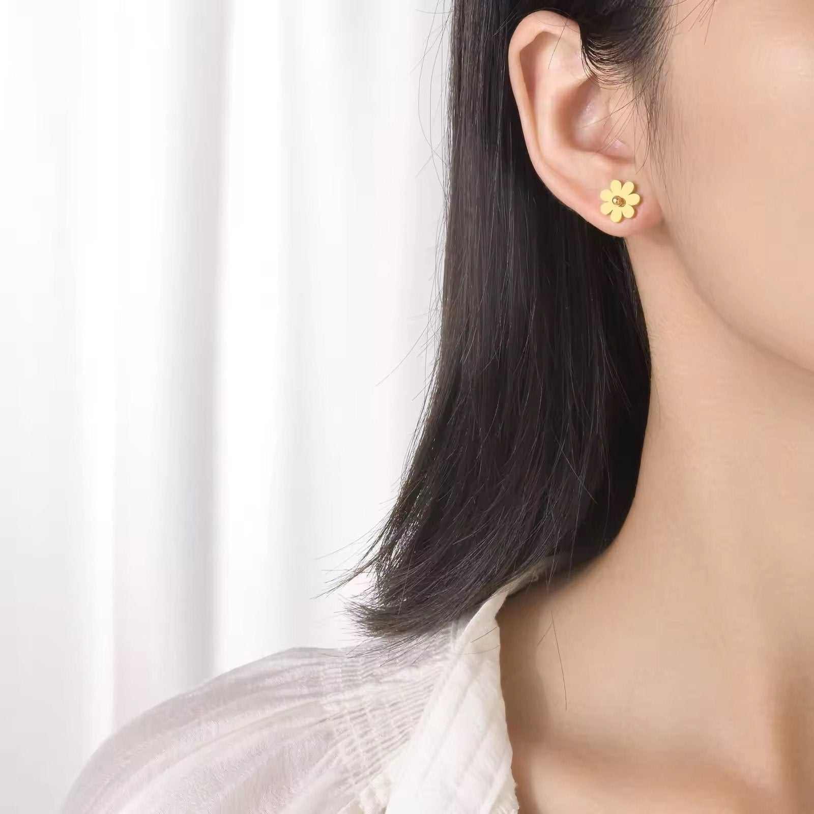 Mini Daisy Gold Plated Studd Earrings