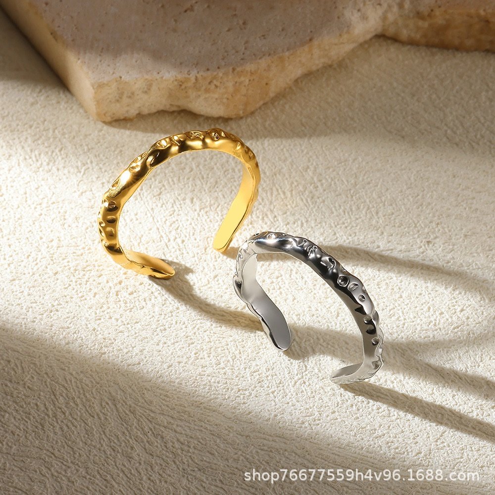 Minimalist Hammered Open Ring